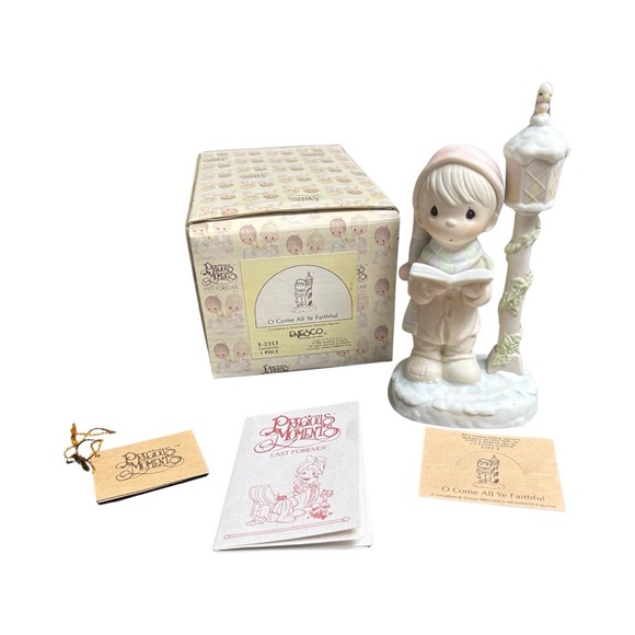Precious Moments Vintage Christmas, O Come All Ye Faithful, with box, great cond - Picture 8 of 8